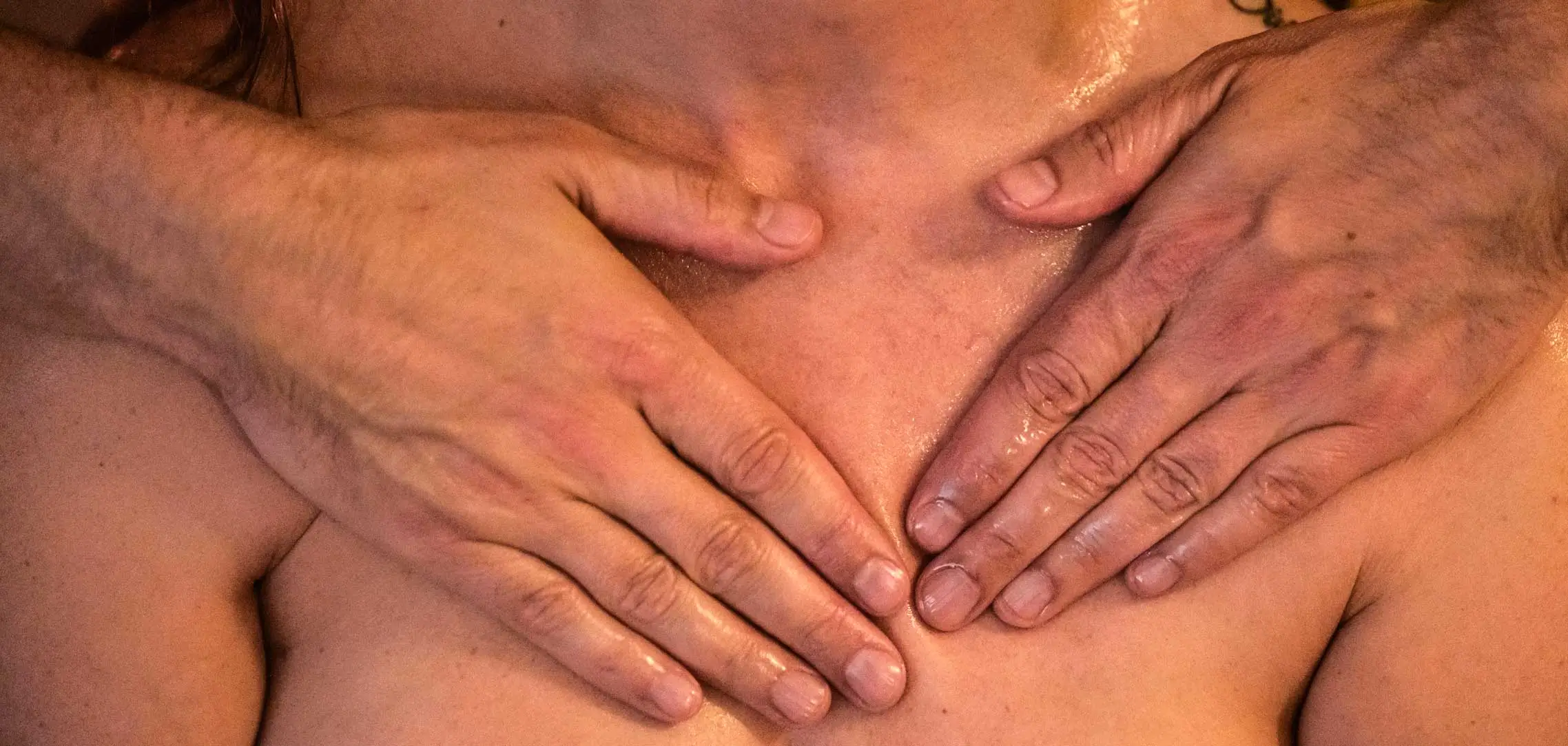 Bienveillance et professionnalisme lors d'un massage tantrique à Pau